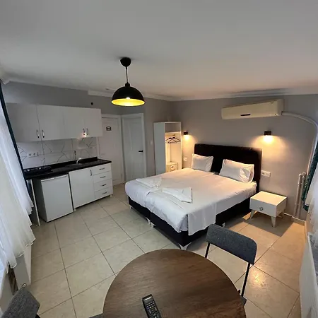 Asparagus & Old Hotel *