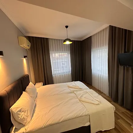 Asparagus & Old Istanbul