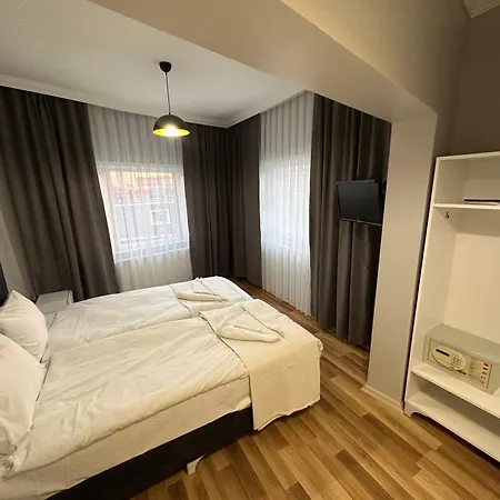 Asparagus & Old * Istanbul