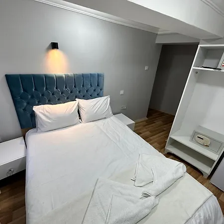 Asparagus & Old Istanbul