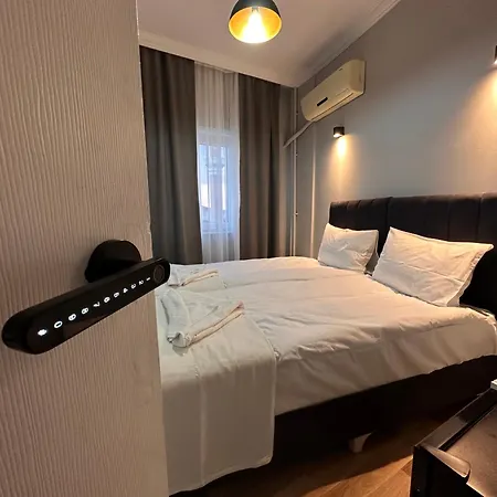 Asparagus & Old Isztambul