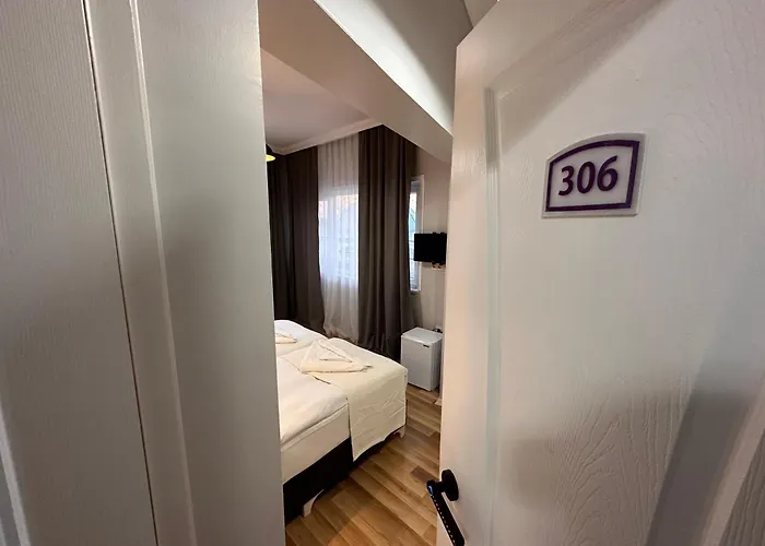 Hotel Asparagus & Old 3*