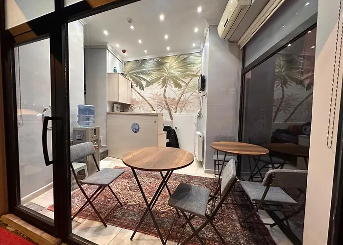 Hotel Asparagus & Old