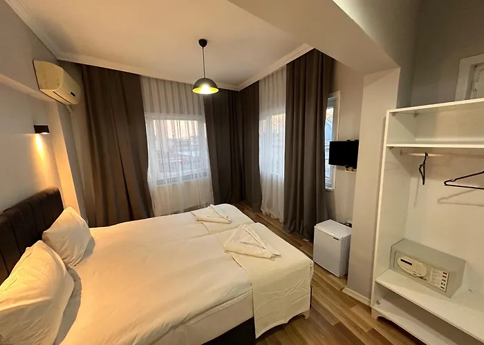 Asparagus & Old Hotel 3*