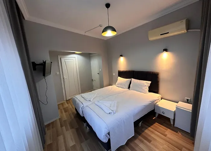 Asparagus & Old Hotel