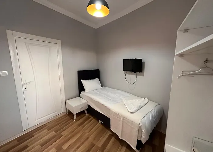 Hotel Asparagus & Old 3*