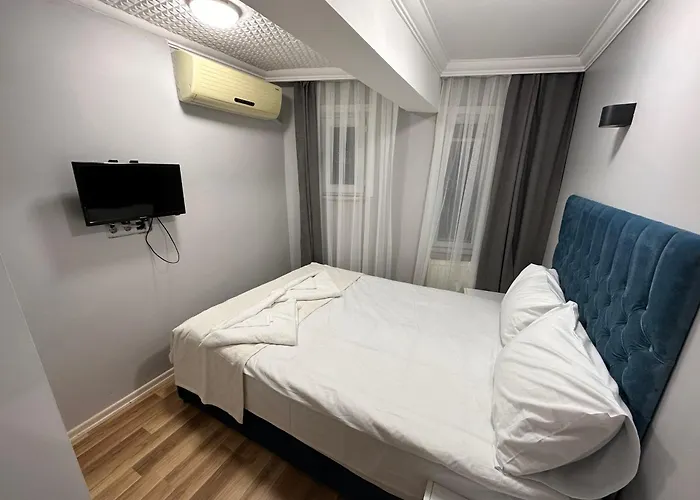 Hotel Asparagus & Old 3*