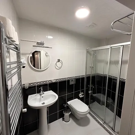 Asparagus & Old Hotel Stambuł