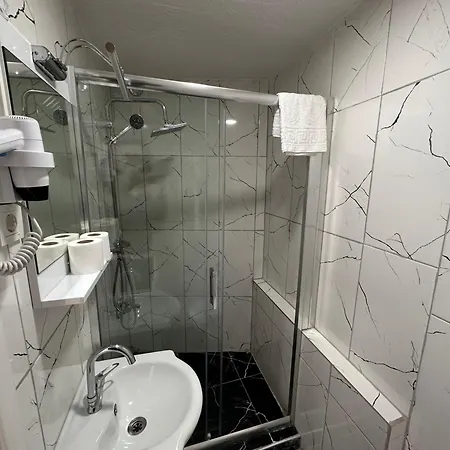 Asparagus & Old Hotel 3*